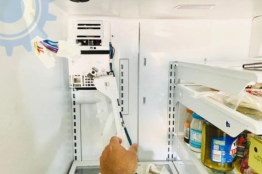The process of refrigerator ice maker solenoid valve replacement